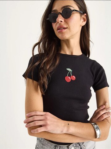 Bianco Lucci T-Shirt in Schwarz