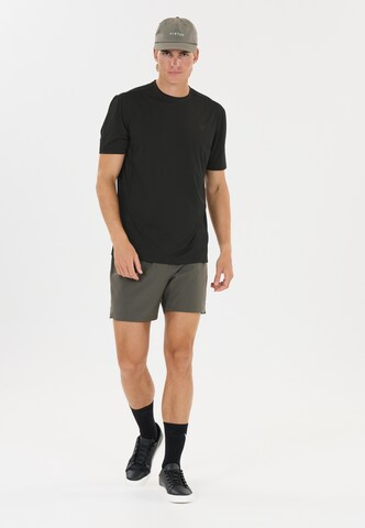 Virtus T-Shirt 'Nessee' in Schwarz