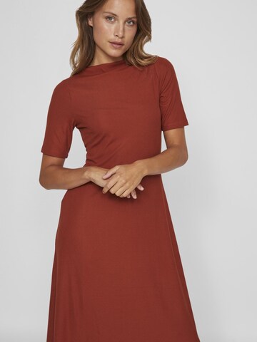 Robe VILA en marron