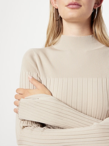 Rochie tricotat 'ICONIC' de la Calvin Klein pe bej