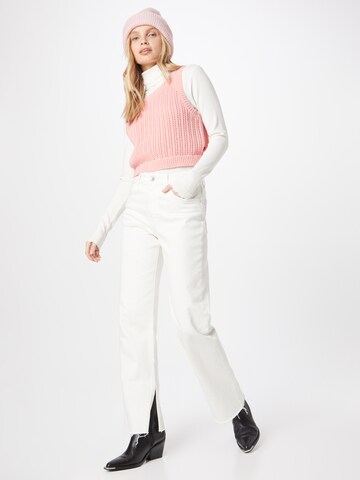 LEVI'S ® Neuletoppi 'Baby Blue Sweater Vest' värissä vaaleanpunainen