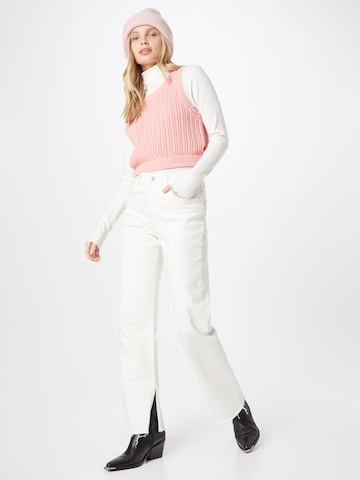LEVI'S ® Broderad topp 'Baby Blue Sweater Vest' i rosa
