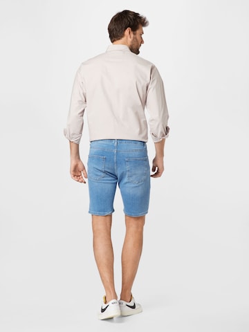 Trendyol Regular Shorts in Blau