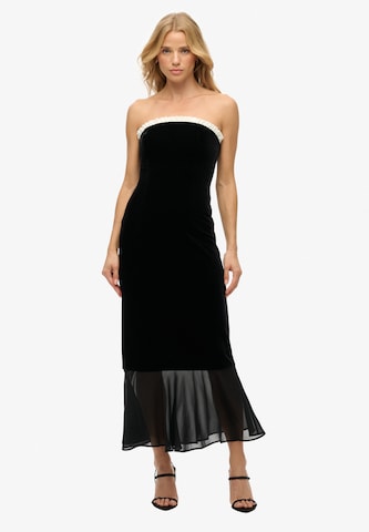 Robe de soirée Superdry en noir : devant