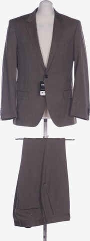 BOSS Black Suit in M-L in Brown: front