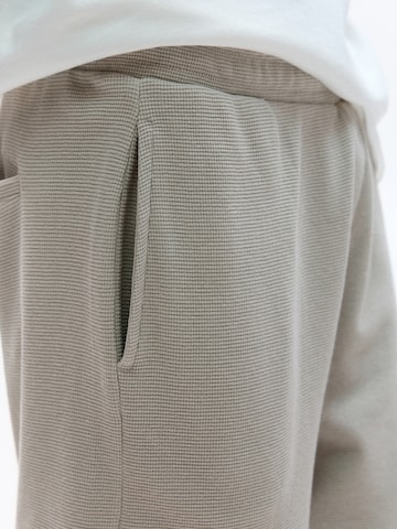 Pull&Bear Bő szár Nadrág - szürke