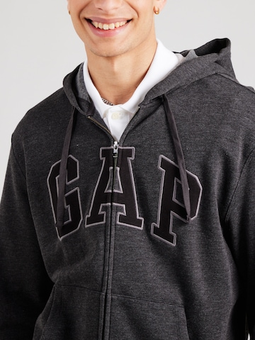 GAP Sweatjakke i grå