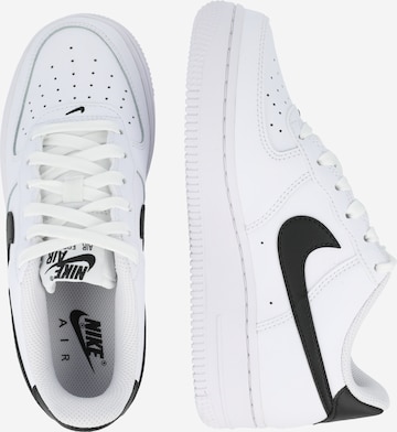 Nike Sportswear Tennarit 'Air Force 1 LV8 2' värissä valkoinen