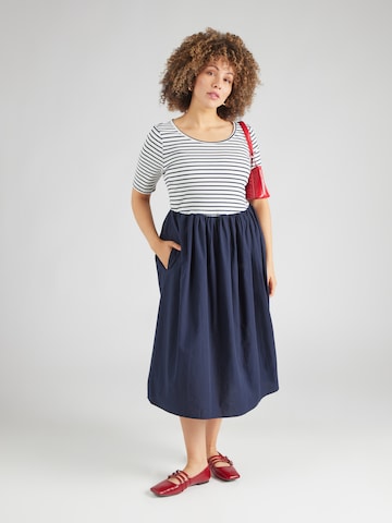 Abito 'CARBEE' di ONLY Carmakoma in blu: frontale