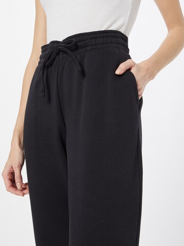 ESPRIT Tapered Hose in Schwarz