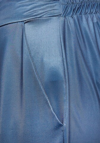 LASCANA Tapered Pants in Blue
