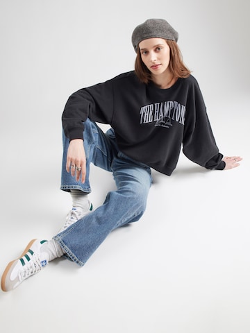 HOLLISTER Суичър 'NOSTALGIA' в черно