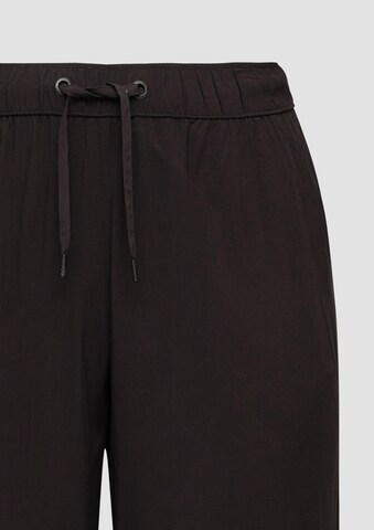 QS Regular Broek in Zwart