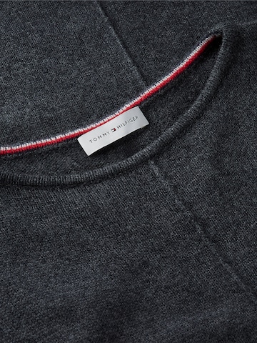 TOMMY HILFIGER Πλεκτό φόρεμα σε γκρι