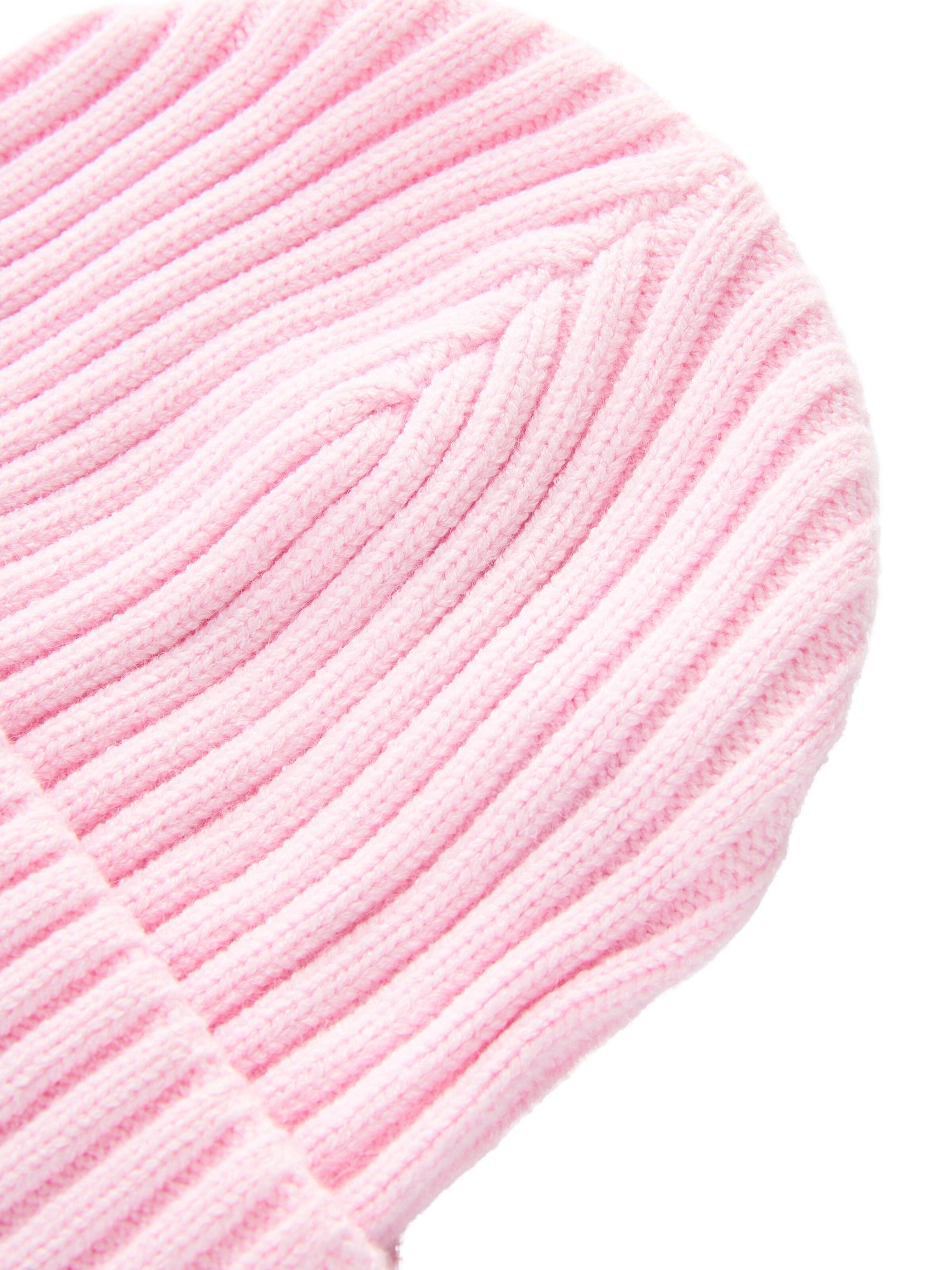Next Beanie in Pink