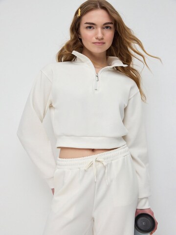 No Matter What Sweatshirt in Beige