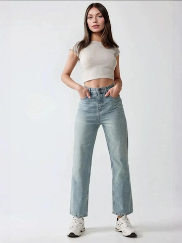 Hiccup Regular Jeans in Blau