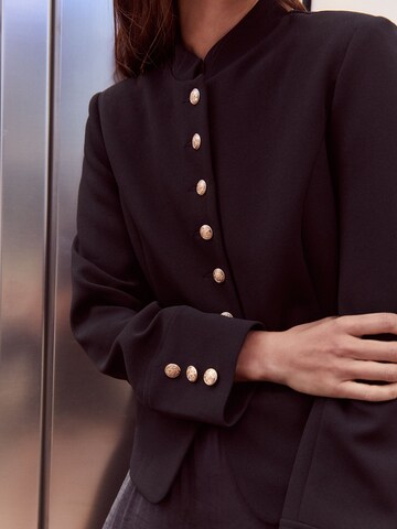 Lipsy Blazer in Black