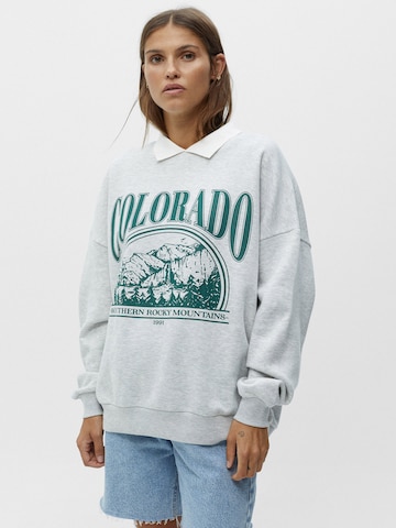 Pull&Bear Sweatshirt in Grey: front