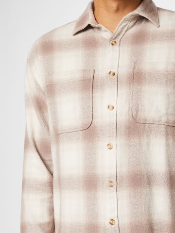 Abercrombie & Fitch - Regular Fit Camisa em bege