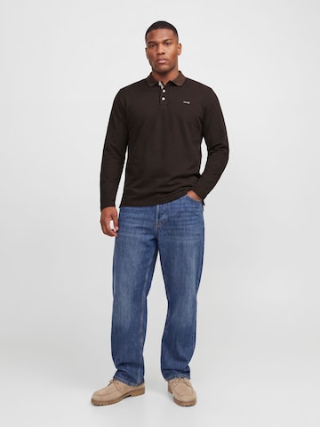 Jack & Jones Plus Shirt 'JPRBLUalves' in Bruin