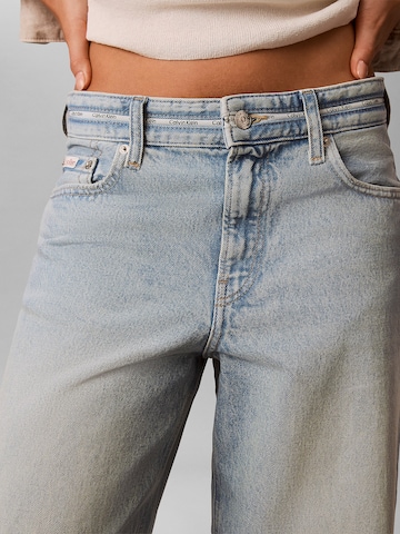 Calvin Klein Jeans Loosefit Jeans in Blau