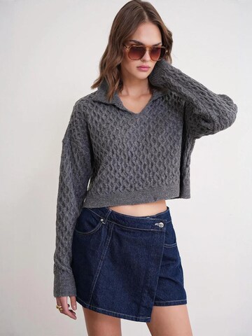 Pullover di MixRay in grigio