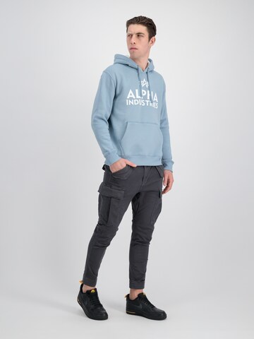 ALPHA INDUSTRIES Sweatshirt in Grau