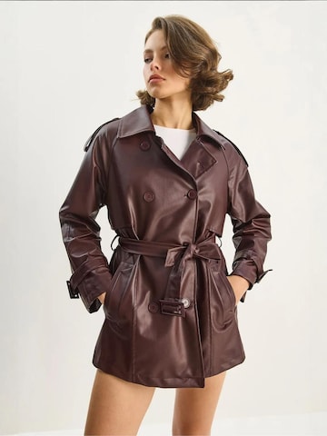 Cappotto di mezza stagione di Bianco Lucci in rosso