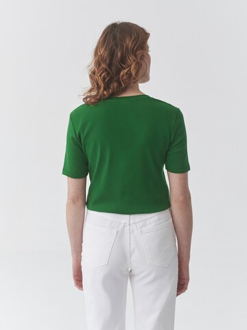 Tricou 'Kiri 1' de la TATUUM pe verde