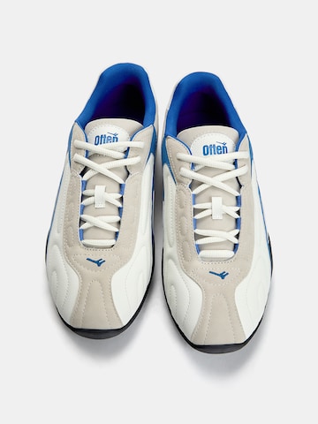 Pull&Bear Platform trainers in White