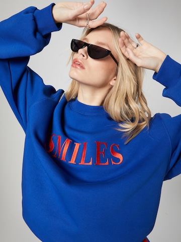 Smiles Sweatshirt 'Jay' in Blau