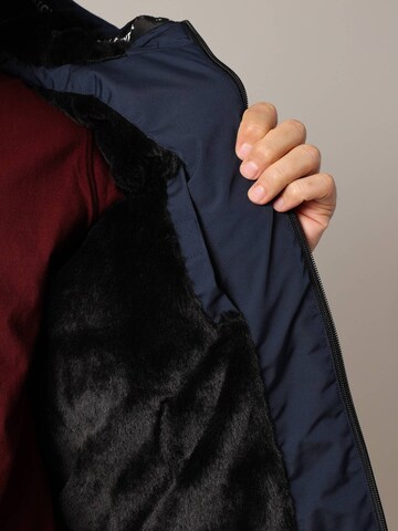 Veste d’hiver 'Interest' Deeluxe en bleu