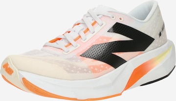 balta new balance Bėgimo batai 'Fuel Cell Rebel v4': priekis