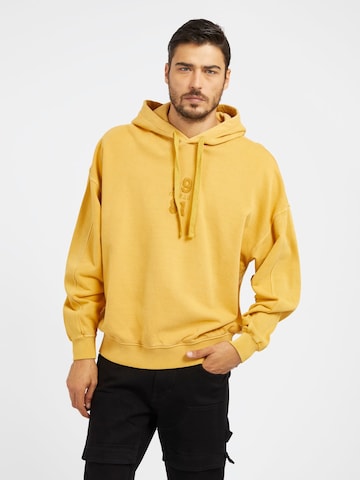 GUESS Sweatshirt in Yellow: front