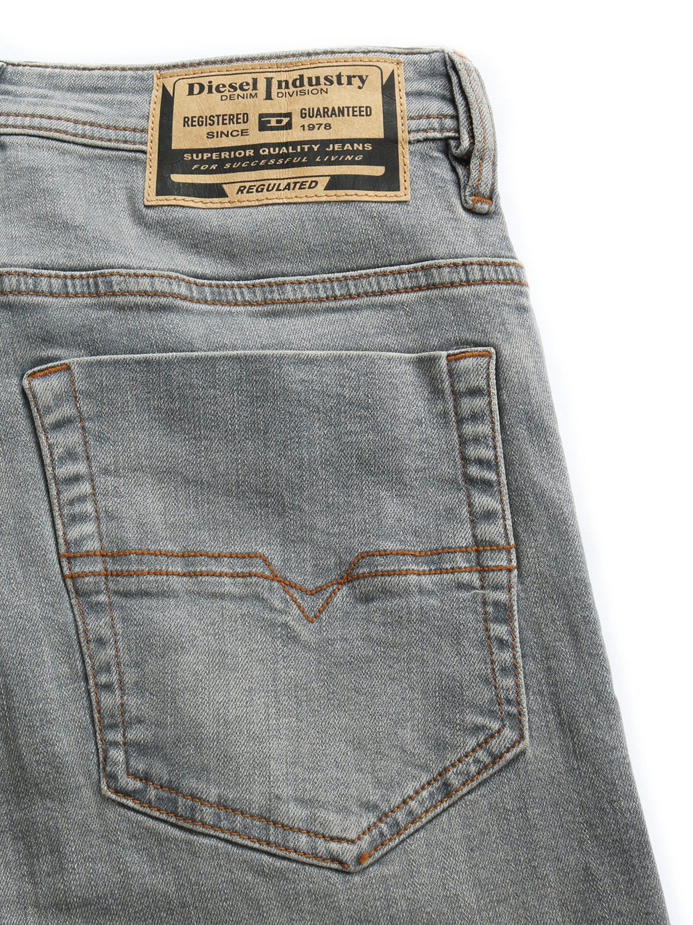 DIESEL Regular Jeans 'Straight SAFADO-X' in Grey