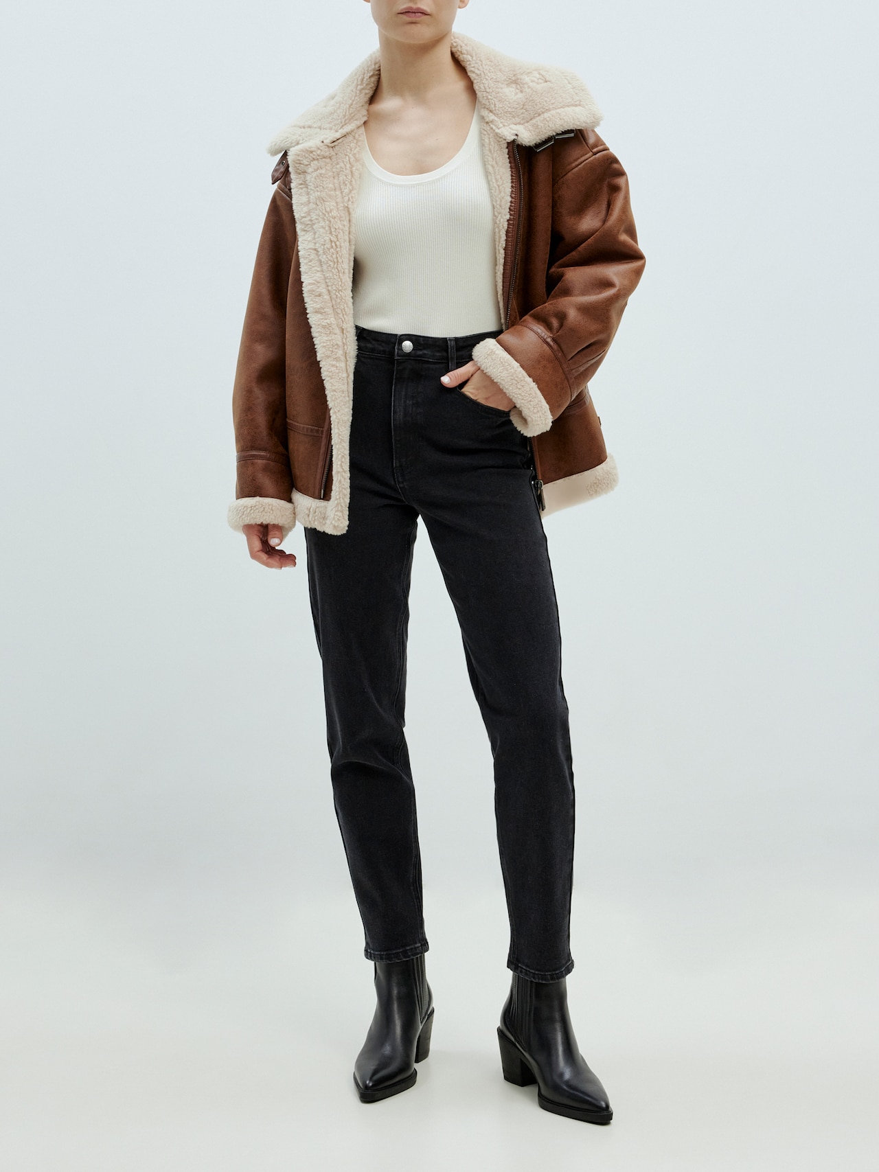 EDITED Produkte Jeans 'Jeylana' schwarz