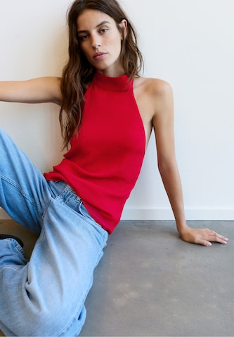 Pull&Bear Топ в червено: отпред