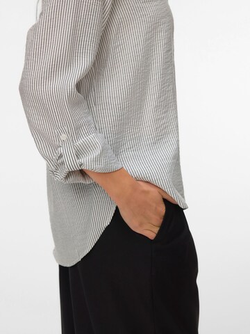 Chemisier 'VMKAJA' VERO MODA en blanc