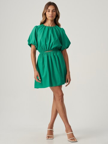 The Fated Sukienka 'AUDREE' w kolorze zielony: przód