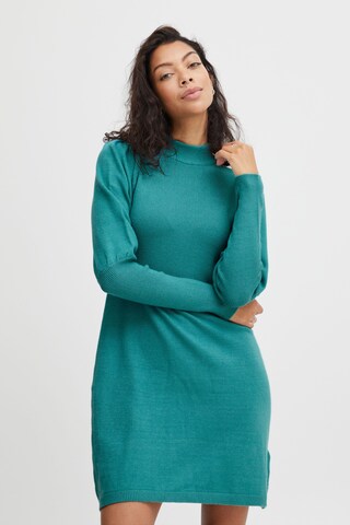 b.young Strickkleid 'NONINA' in Grün: Vorderseite