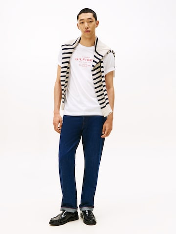 Tricou de la TOMMY HILFIGER pe alb