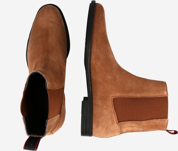 HUGO Red Chelsea Boots 'Kyron' in Braun