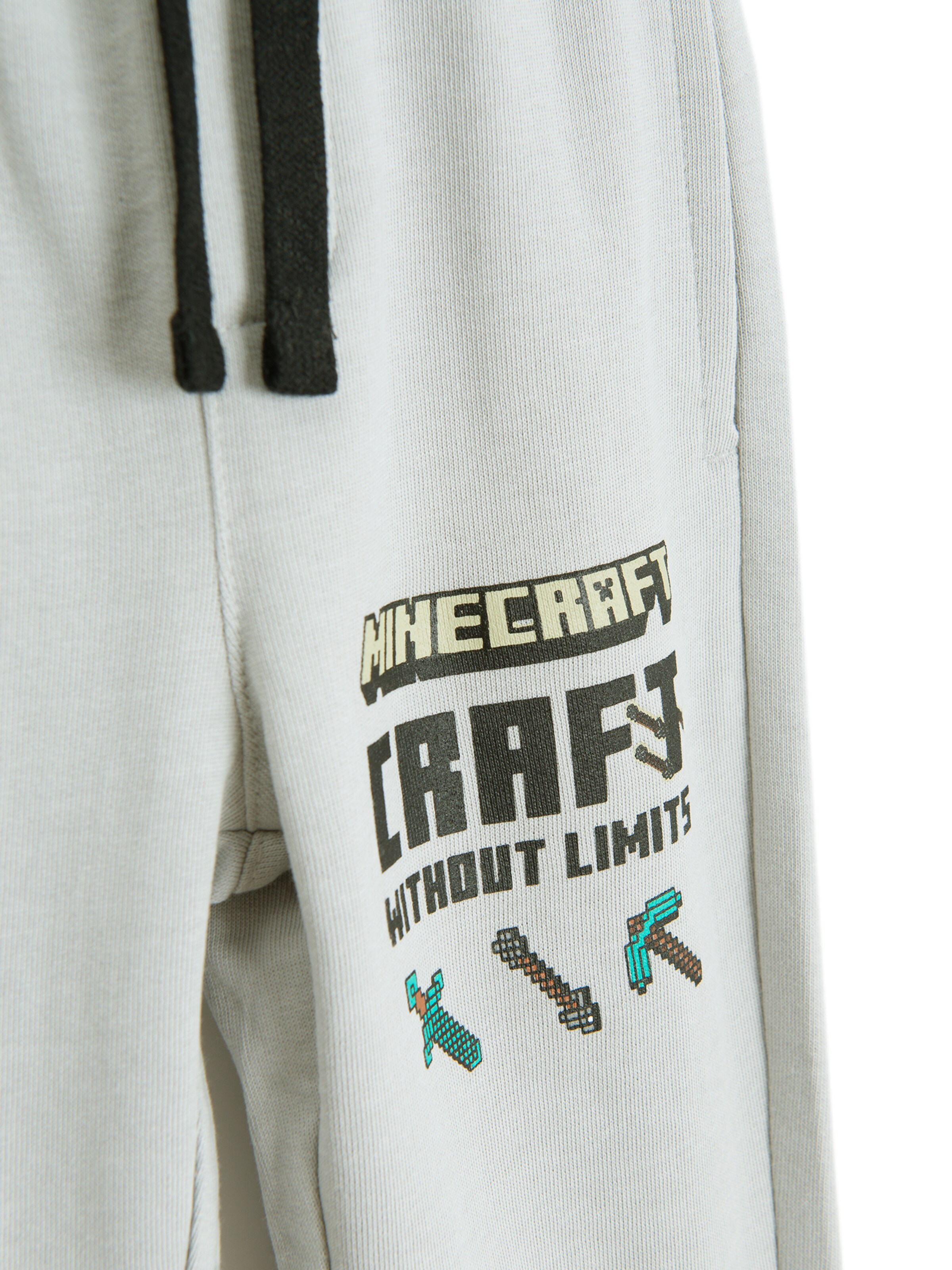 Tapered Pantaloni de la Cool Club pe verde