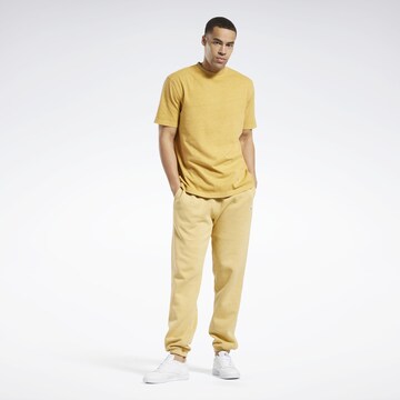 T-Shirt 'Natural Dye' Reebok en jaune