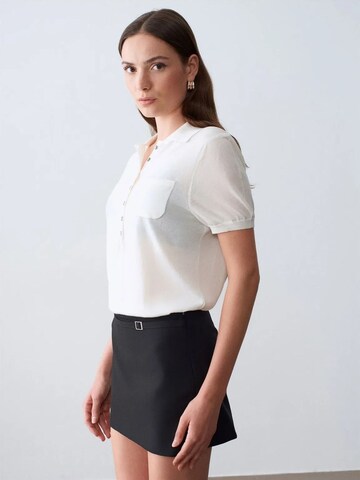 Dilvin Skirt in Black