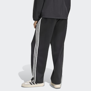 Loosefit Pantaloni sportivi di ADIDAS SPORTSWEAR in nero