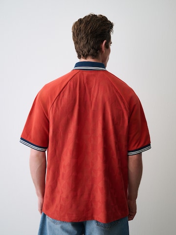 T-Shirt Next en rouge