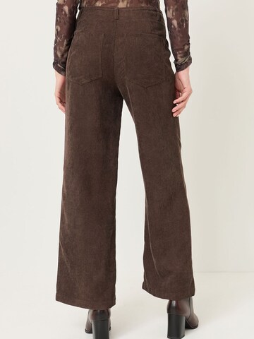 Tamaris Regular Broek in Bruin