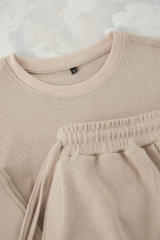 Trendyol Träningsoverall i beige